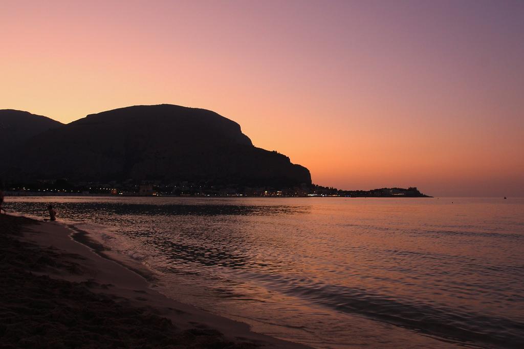 Appartamento La Torretta Mondello Zimmer foto